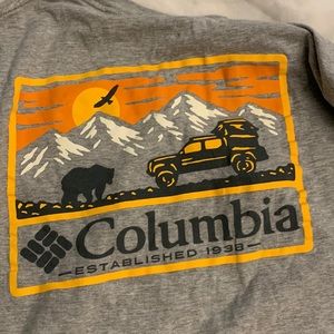 Columbia Tee shirt